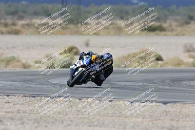 media/Oct-05-2025-CVMA (Sun) [[beeef4f201]]/Race 5-Amateur Supersport Open (Holeshot)/